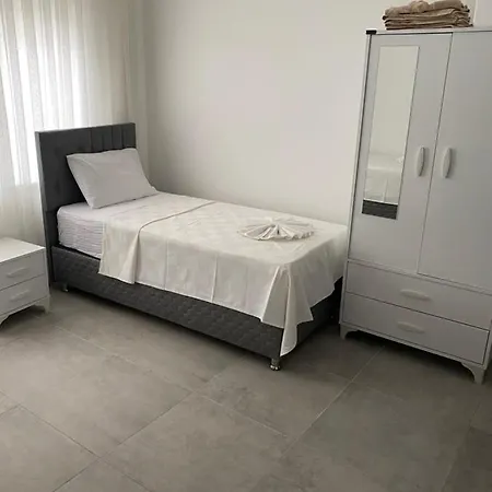 Tanis Villa's Szálloda Ortaca